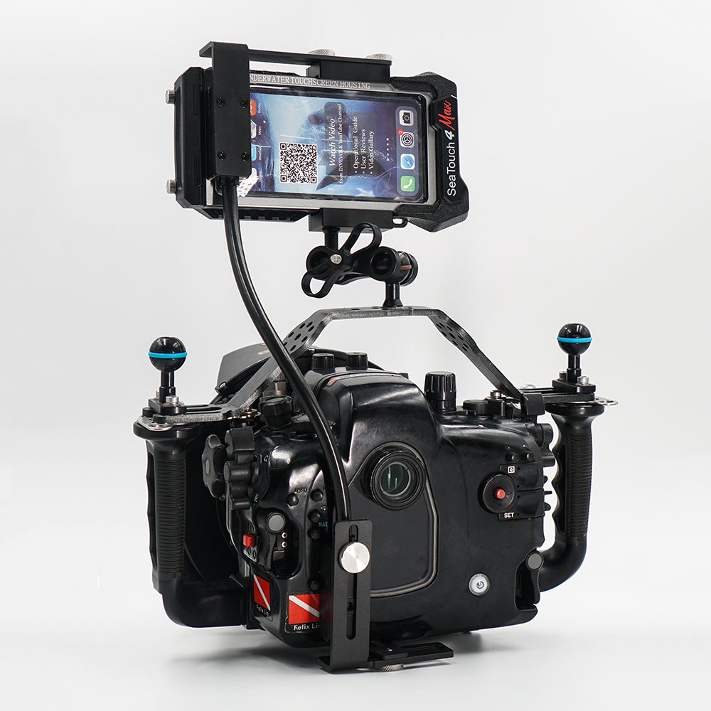 DiveVolk SeaLink WiFi transmitter connects phone & camera