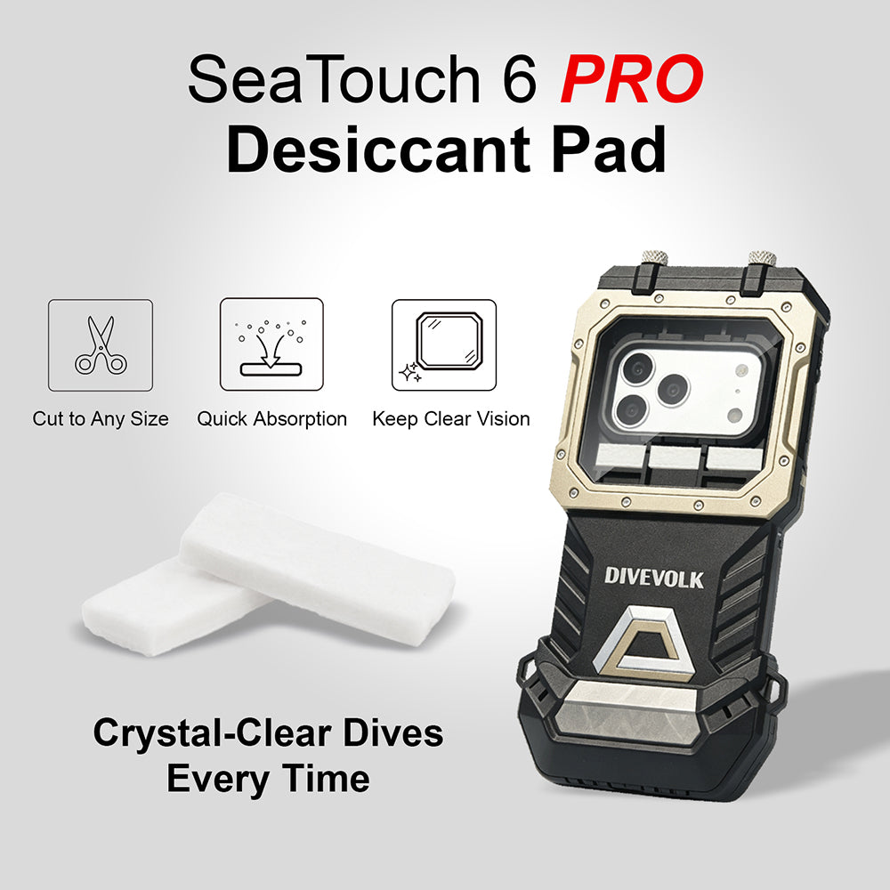DIVEVOLK SeaTouch 6 PRO Anti-Fog Desiccant Pad ¡ª product info graphic showing freely cut-to-size, fast moisture absorption, long-lasting dryness, with housing display and tagline "clear and fog-free for every dive.