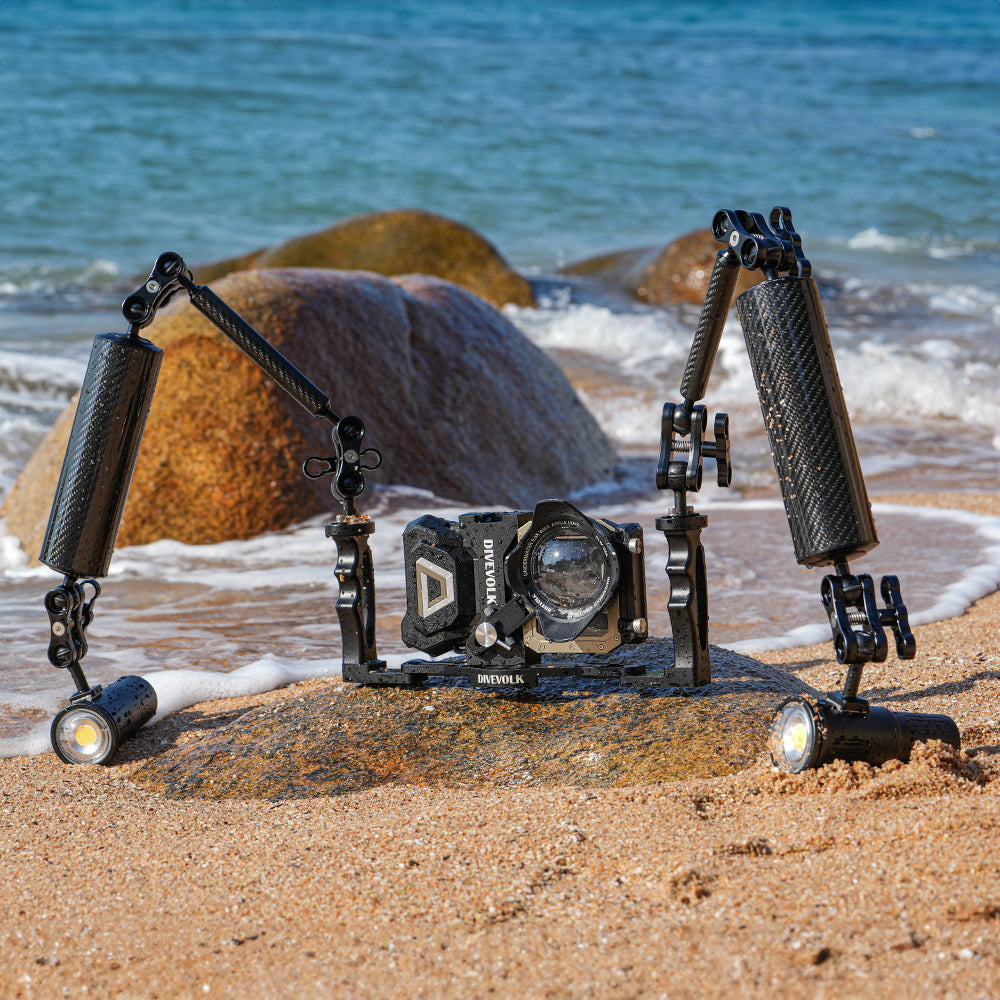 DiveVolk SL120 Underwater Light on beach