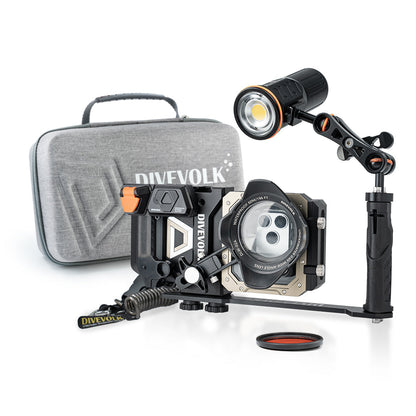 DIVEVOLK SeaTouch 6 PRO Creator SL50 Kit with travel case ¡ª housing with wide-angle lens and SL50 video light on articulated arm, Deep Dive Red Filter, DIVEVOLK grey travel case in background.