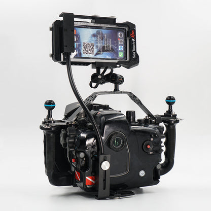 DiveVolk SeaLink WiFi transmitter connects phone & camera