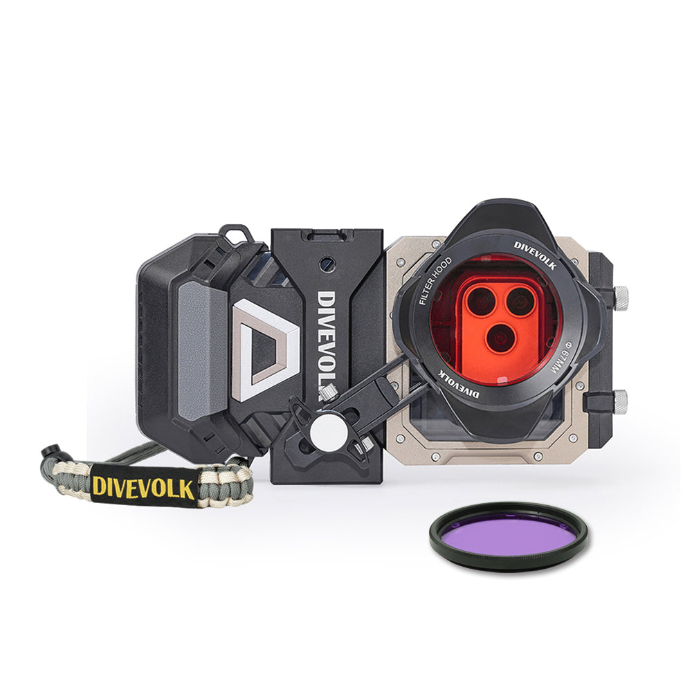 DIVEVOLK SeaTouch 6 PRO Filters Kit ¡ª housing with Filter Hood, 67mm Red Filter installed, Magenta Filter beside, expansion clamp with lanyard attached, product shot on white background.