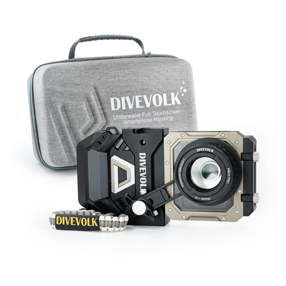 DIVEVOLK SeaTouch 6 PRO Macro Kit with branded travel case ¡ª housing with Macro Pro +18 lens mounted, grey travel case in background, DIVEVOLK outdoor lanyard attached.