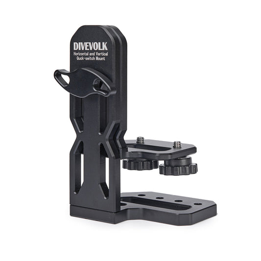 DIVEVOLK Horizontal and Vertical Quick-Switch Mount standalone product shot ¡ª aluminium L-bracket with SmartLock thumb lever, dual ball head knobs and multi-hole base plate on white background.